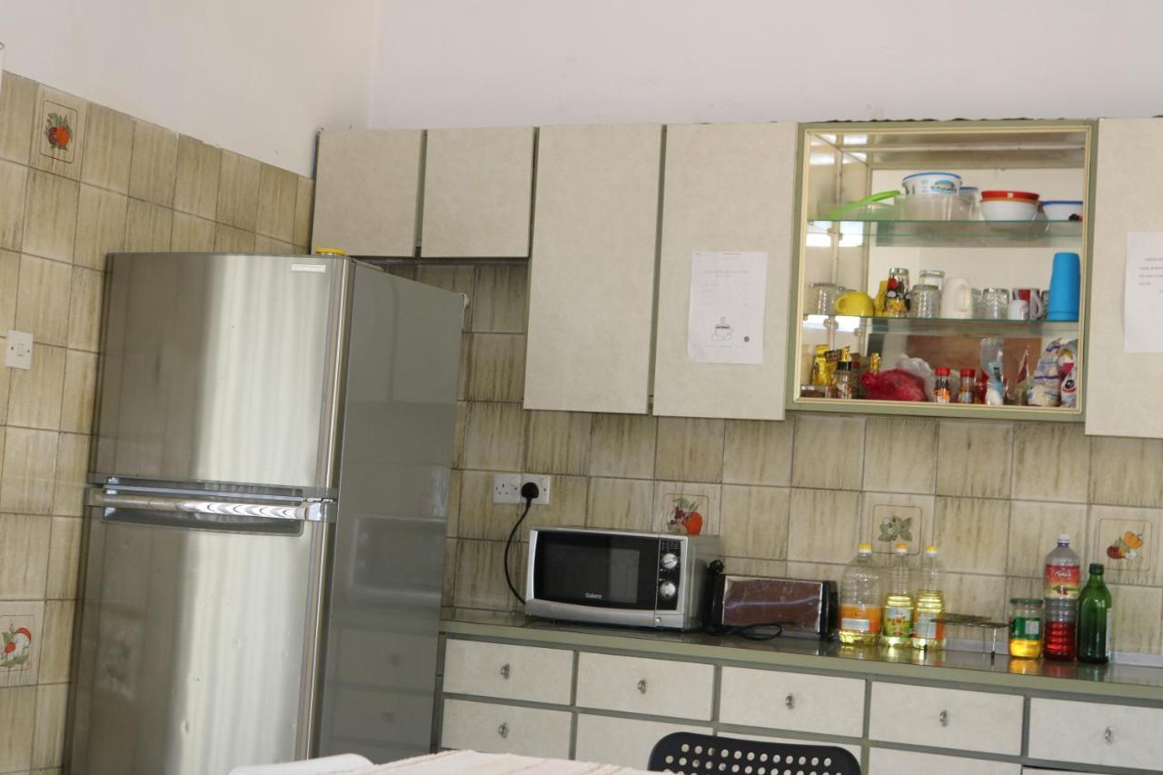 ניקוסיה Costas Hostel Action 2 מראה חיצוני תמונה